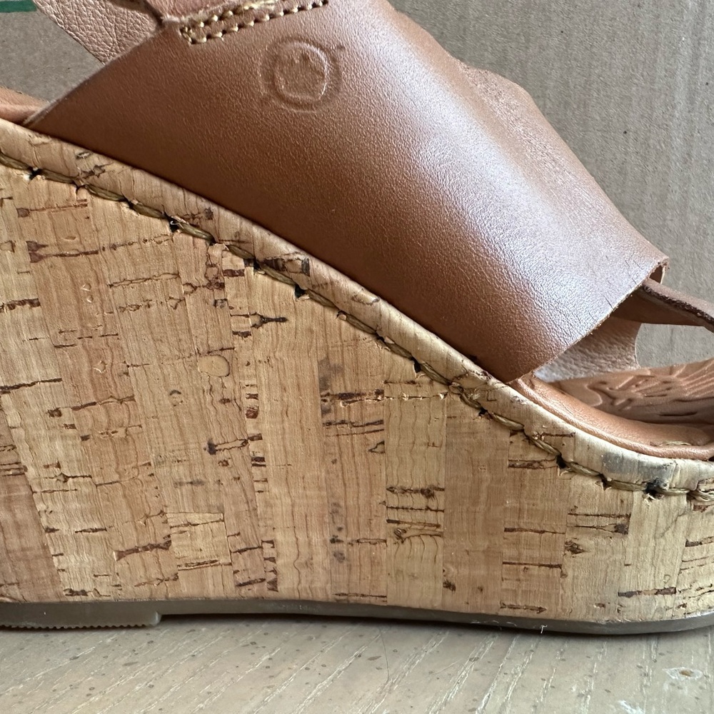 Women’s sz 6/36.5 brown leather Boc wedge cork heel sandals